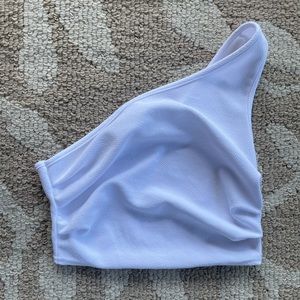 Pretty Little Thing top size 6 US for women crop top one shoulder color white